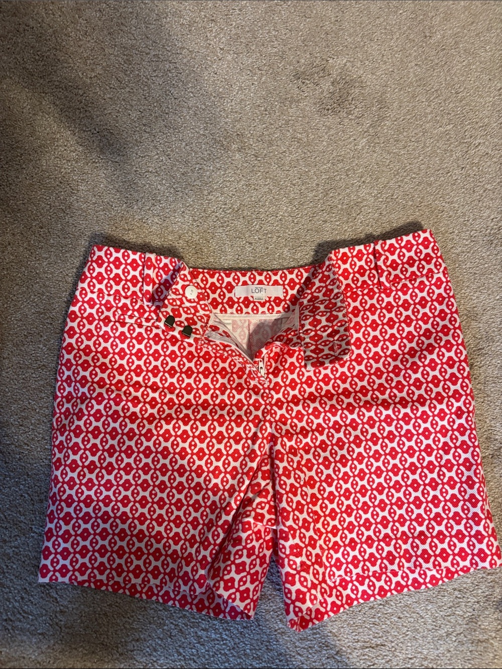 LOFT Pink and White Patterned Women’s Bermuda Shorts